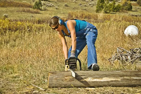 chainsaws for woman